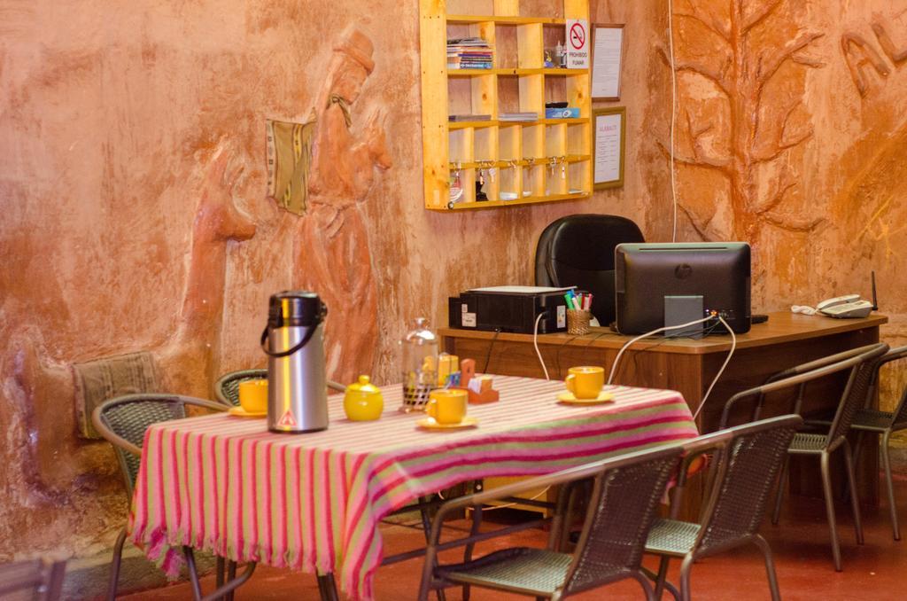 Hostal Alabalti ซานเปโดร เด อาตากามา ภายนอก รูปภาพ