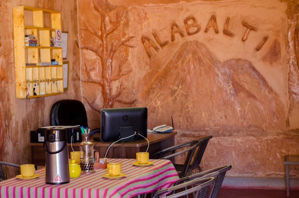 Hostal Alabalti ซานเปโดร เด อาตากามา ภายนอก รูปภาพ